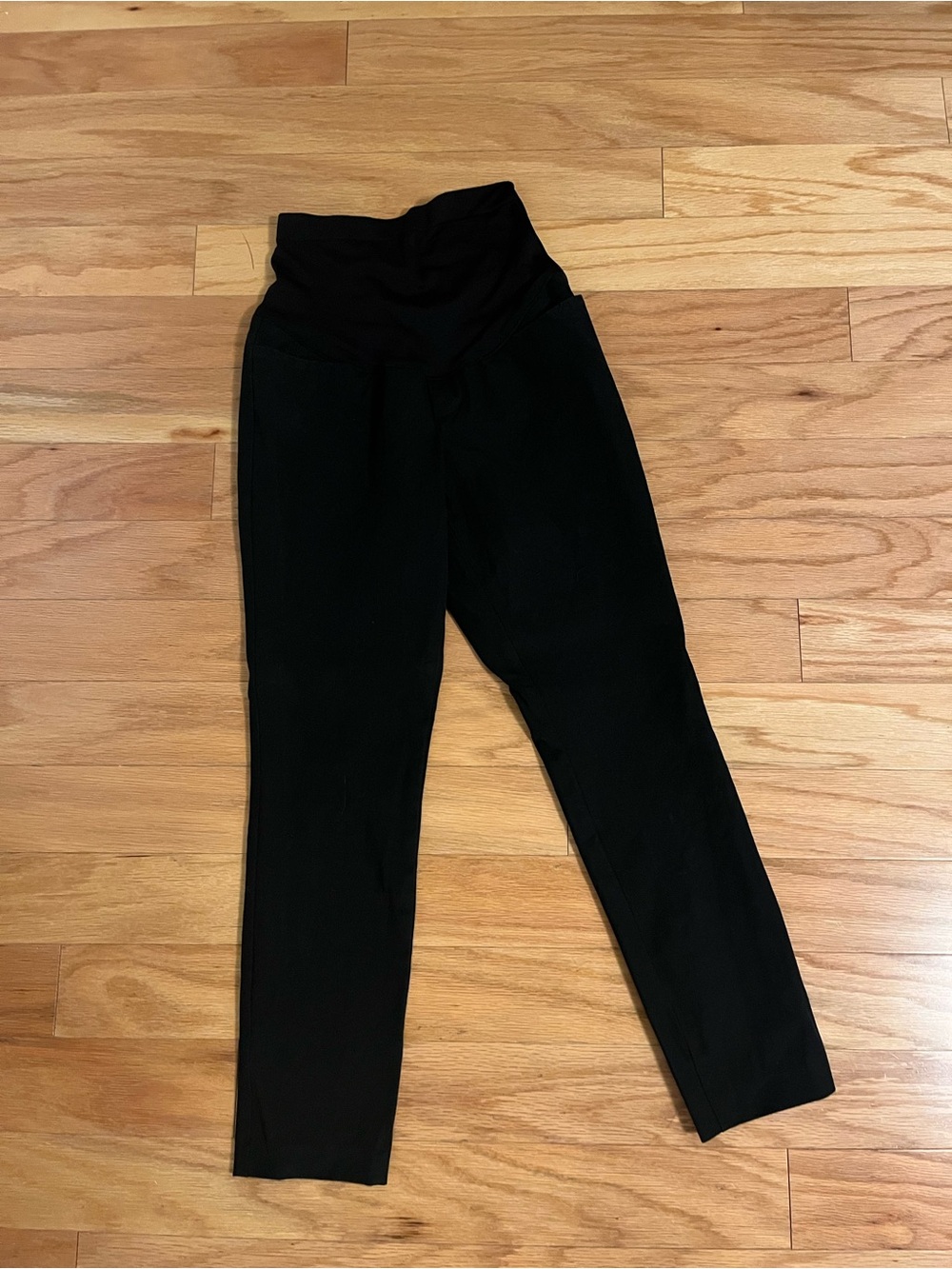 Old Navy Pixie maternity pants size 2